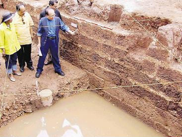 Image: Datuk Seri Dr Rais Yatim (in blue) inspecting the site yesterday."